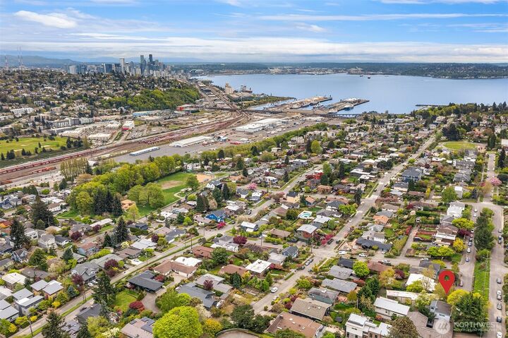 Property Photo: 2820 27th Avenue W WA 98199