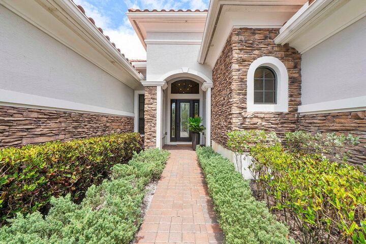 Property Photo: 10135 Emerson Street FL 33076