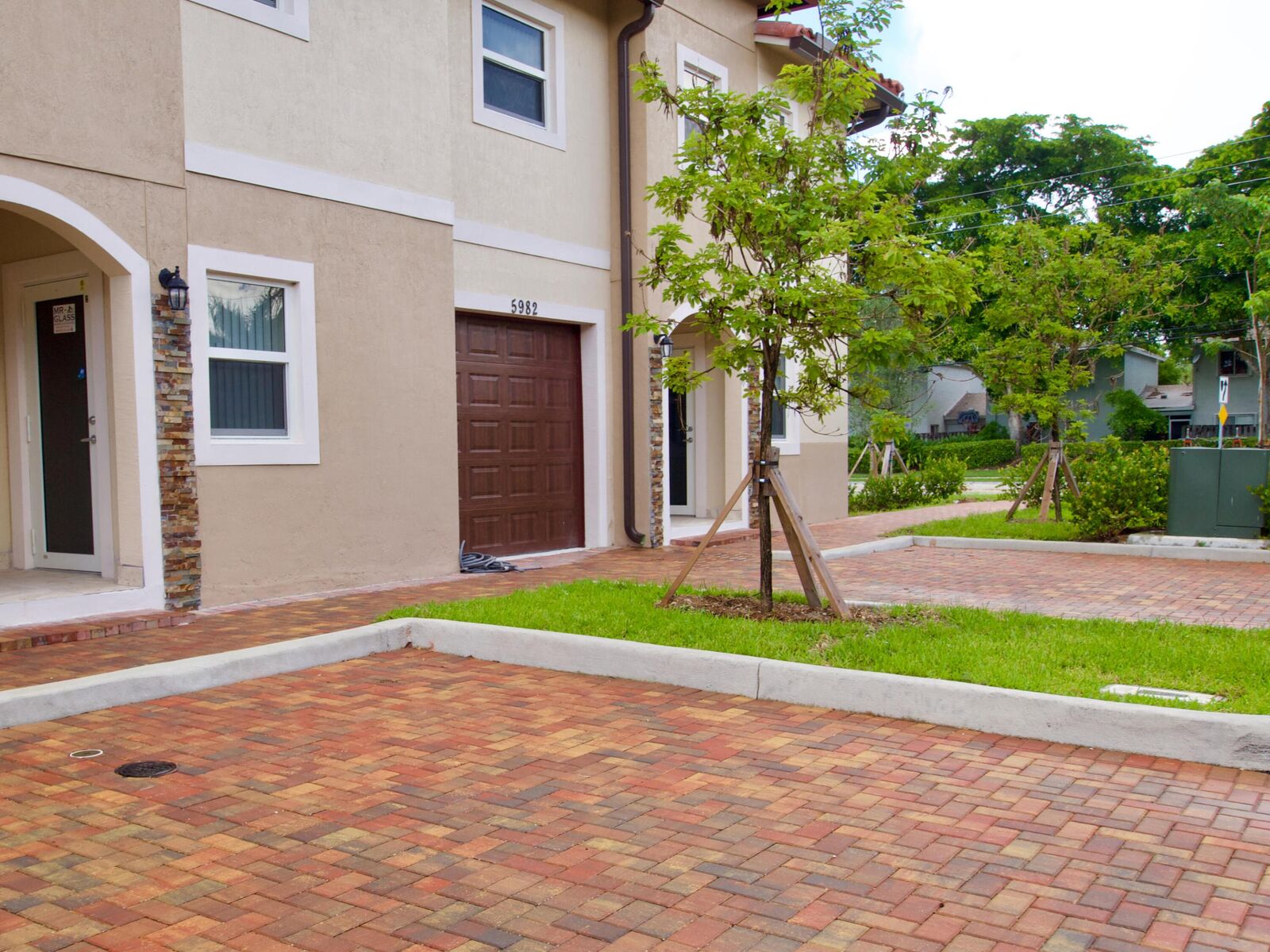 Property Photo: 5982 NW 94th Avenue FL 33321