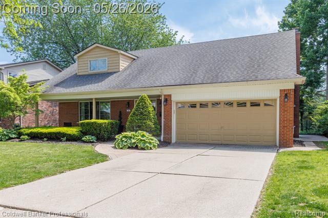 Property Photo:  1387 Edmundton Drive  MI 48236 