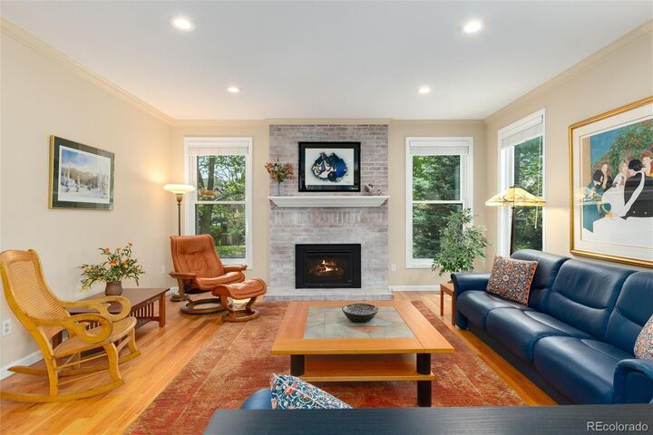 Property Photo:  284 N Monroe Street  CO 80206 