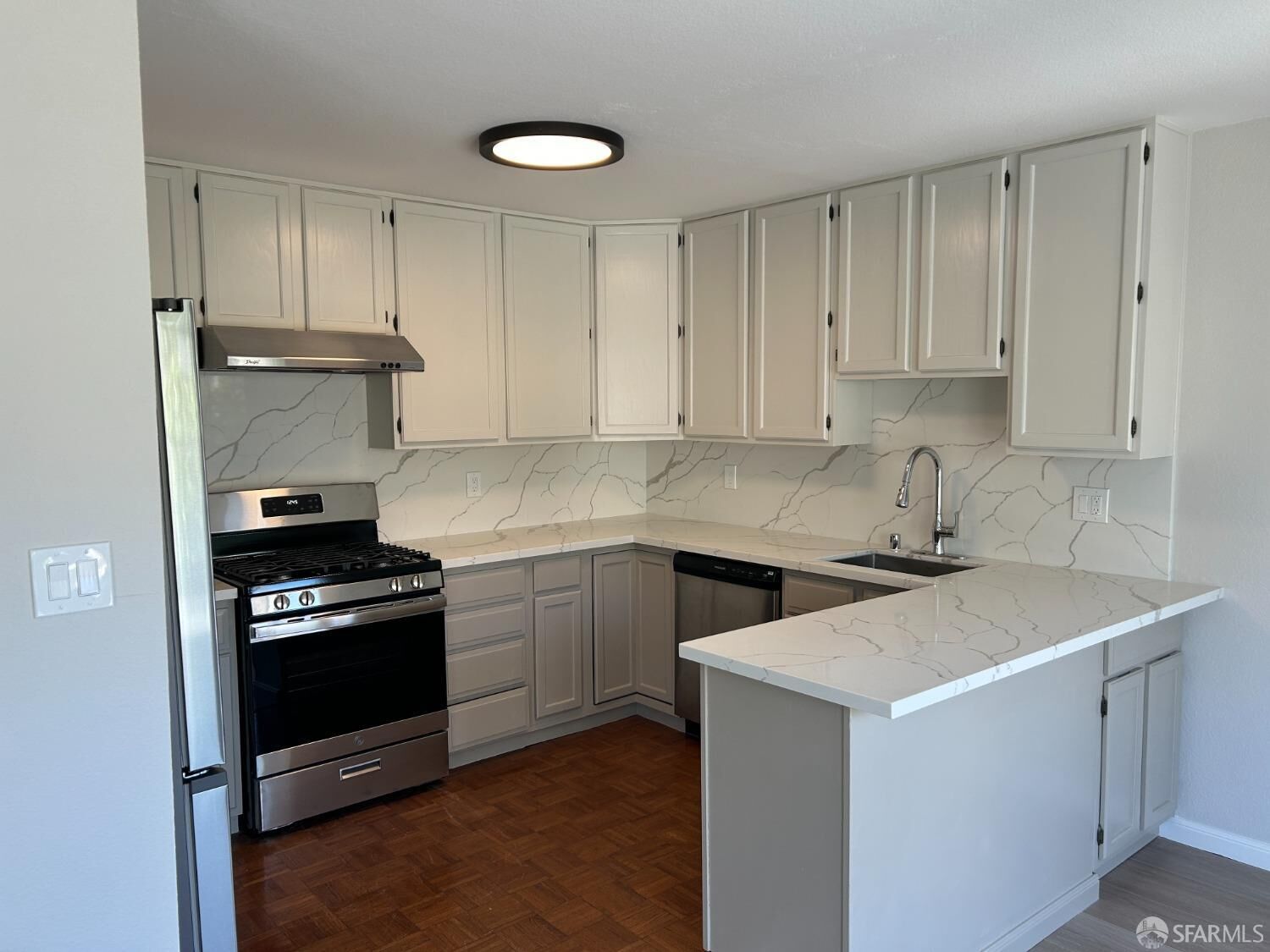 Property Photo:  3907 California Street 2  CA 94118 