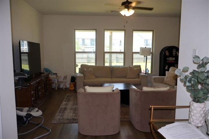 Property Photo:  1805 Park Place Drive  LA 70607 