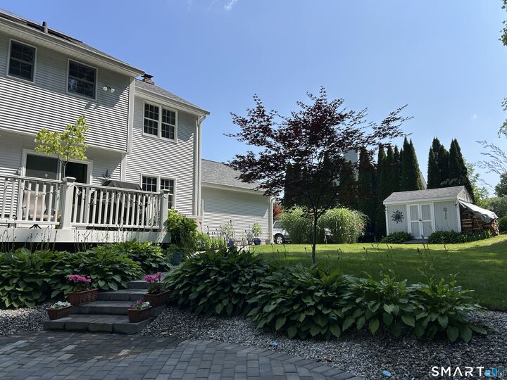 Property Photo:  81 Folly Brook Lane  CT 06040 