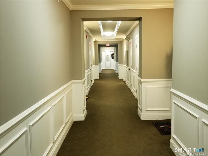 Property Photo: 424 Center Meadow Lane 424 CT 06810