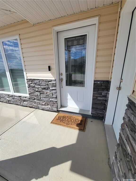 Property Photo: 5352 Progress Street 1 SK S0L 2C0
