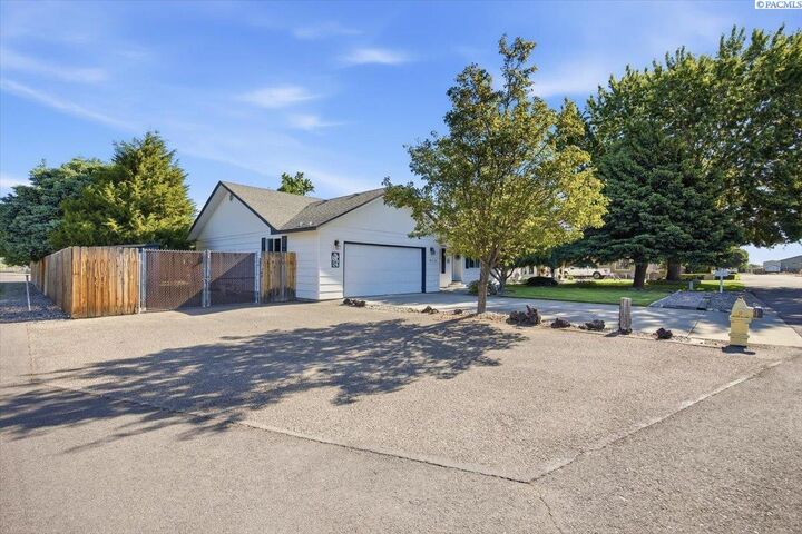 Property Photo:  6115 W Agate St.  WA 99301 