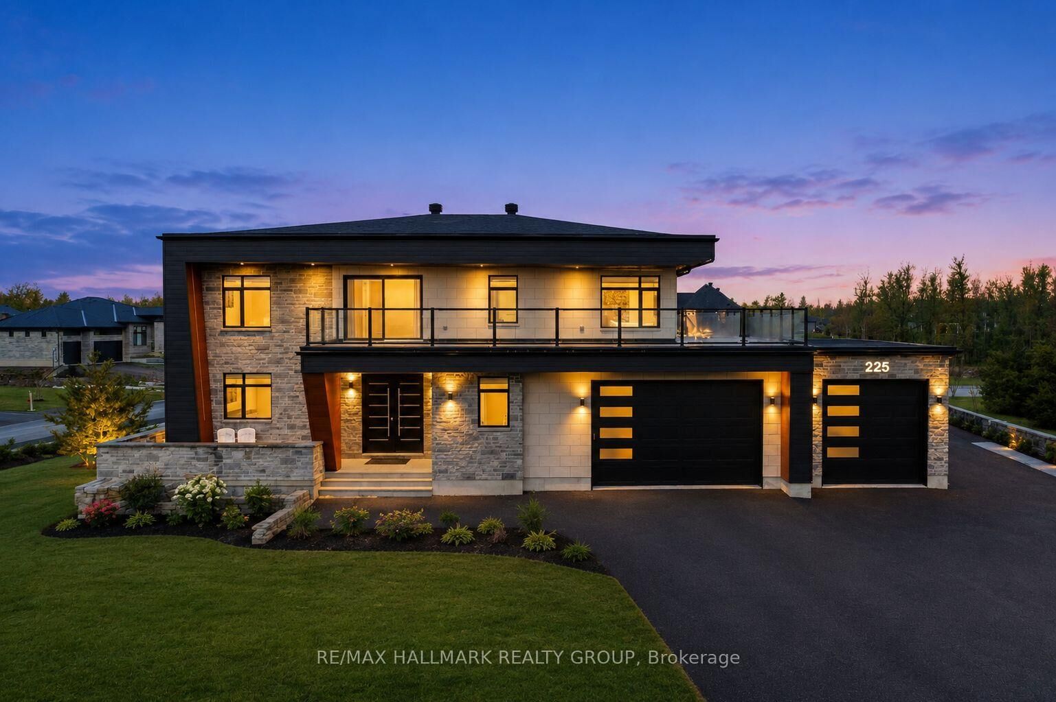 Property Photo: 225 Summerview Terrace ON K4P 0E9