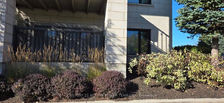 Property Photo: 755 Beauparc Private 104 ON K1J 0A2