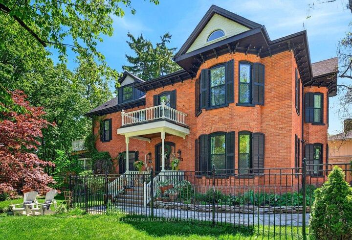 Property Photo: 123 Main Street W ON L3M 1R9