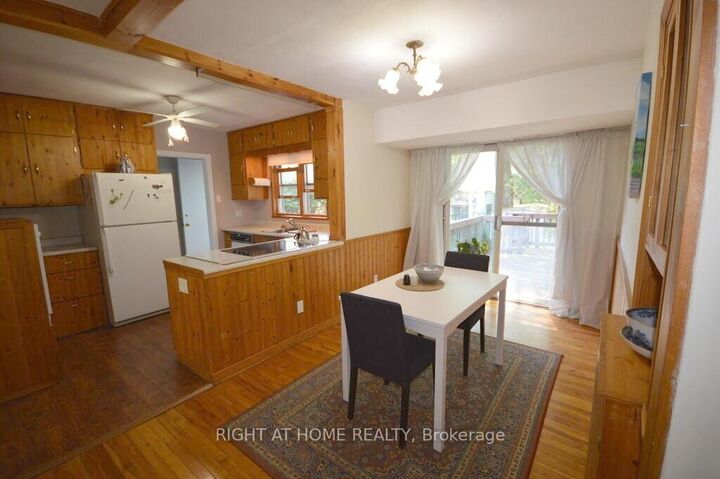 Property Photo: 200 Woodroffe Avenue ON K2A 3V4
