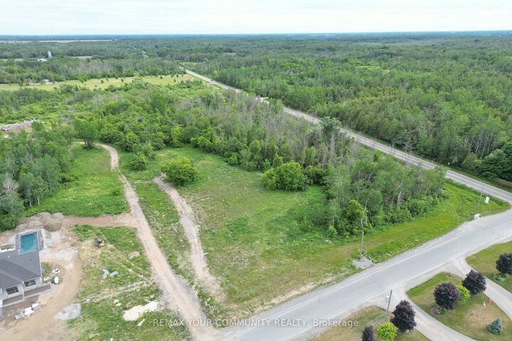 Property Photo: 6212 Nick Adams Road 17 ON K4P 1H2