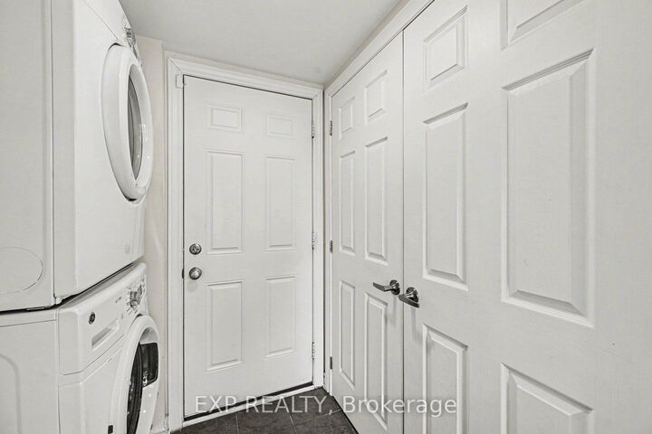 Property Photo: 28 Streambank Street ON K2M 0J8