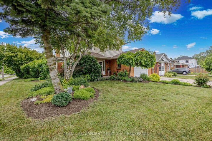 Property Photo: 7543 Merritt Avenue ON L2G 5C3