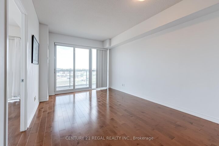 Property Photo:  15 James Finlay Way 710  ON M3M 0B3 