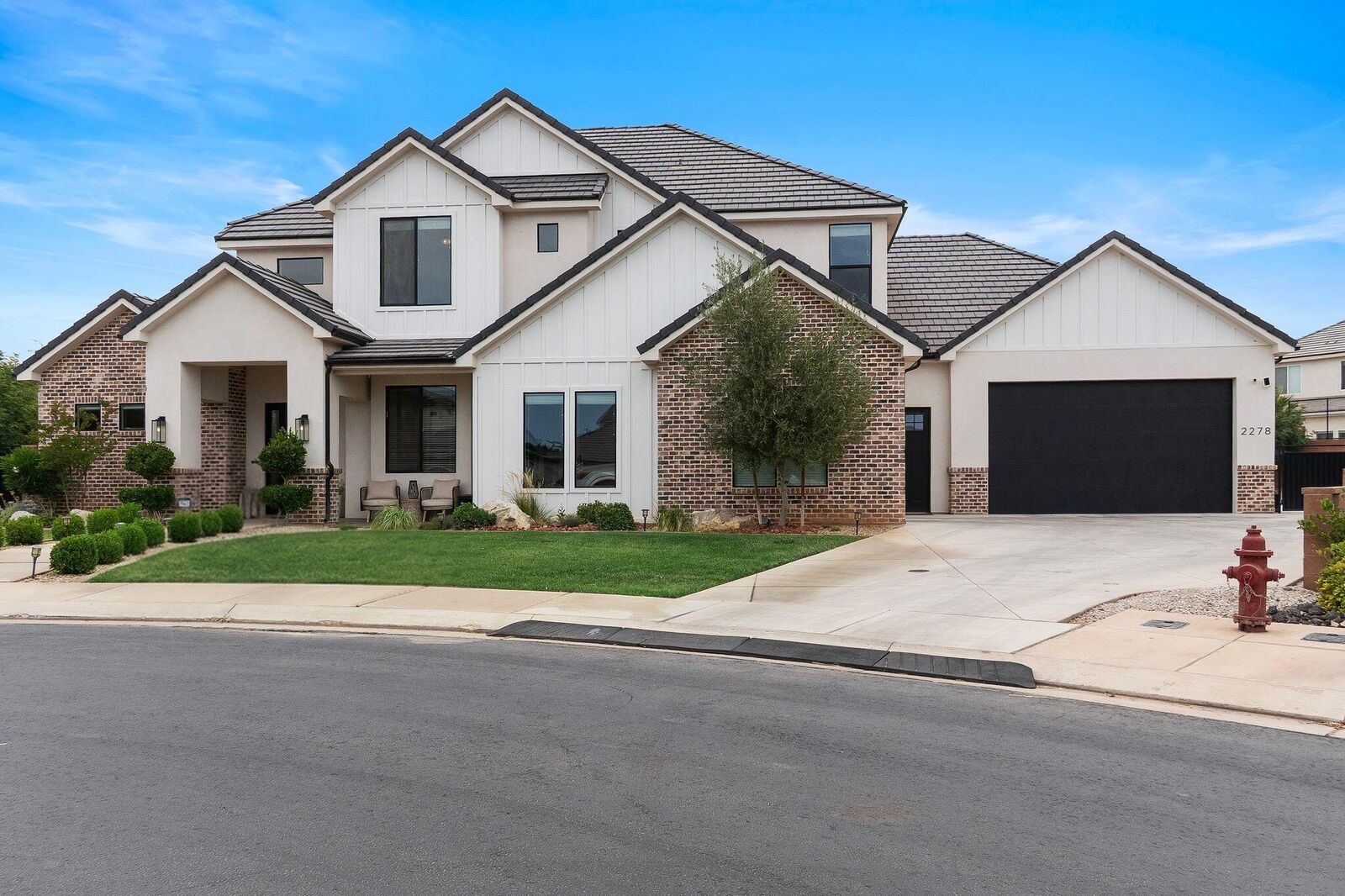 Property Photo:  2278 E Tawny Ridge Cir  UT 84790 