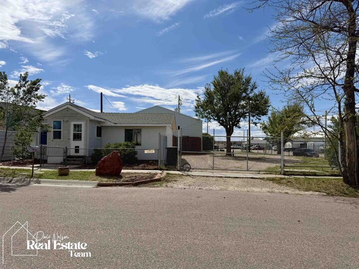 Property Photo:  510 N Kenwood Street  WY 82601 