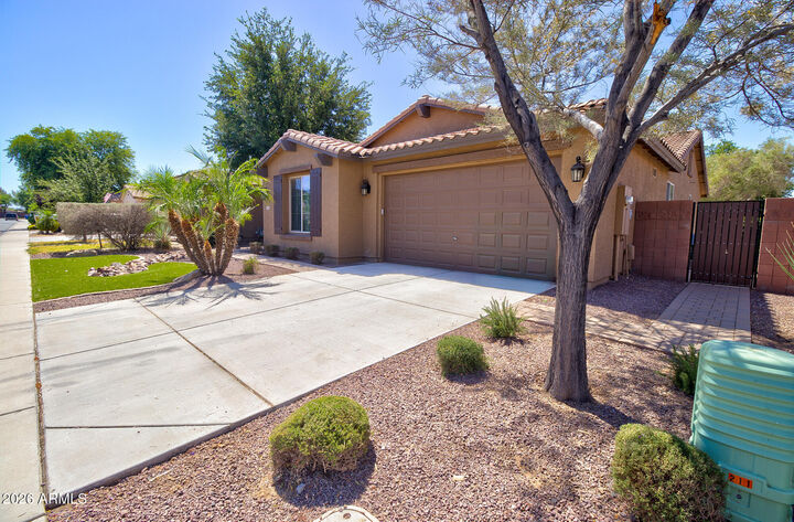 Property Photo:  193 W Leatherwood Avenue  AZ 85140 