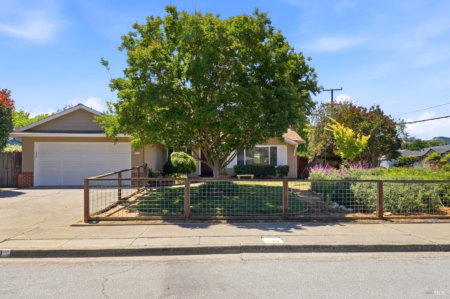 Property Photo:  131 Grande Vista  CA 94947 