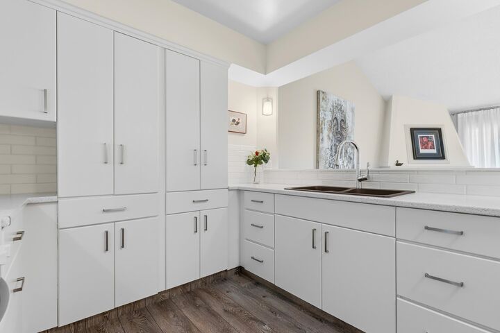 Property Photo:  45915 Cheam Avenue 6  BC V2P 1N7 