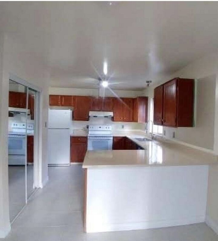 Property Photo: 5512 Dominion Street BC V5G 1E2