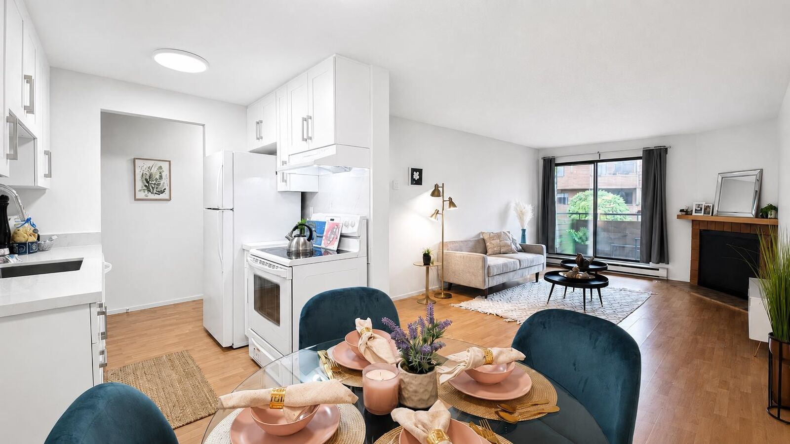 Property Photo: 7295 Moffatt Road 206 BC V6Y 3E5