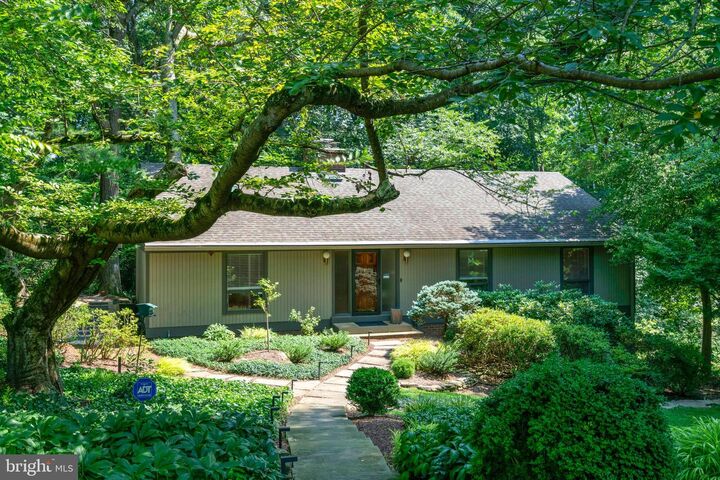 Property Photo:  1715 Hollinwood Drive  VA 22307 