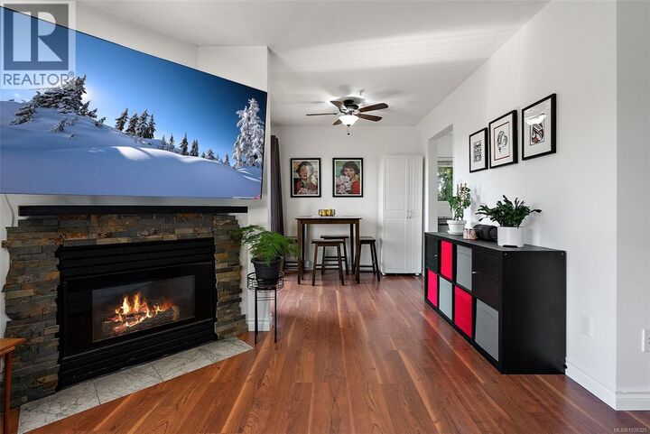 Property Photo:  7 Gorge Road West 306  BC V9A 1L9 