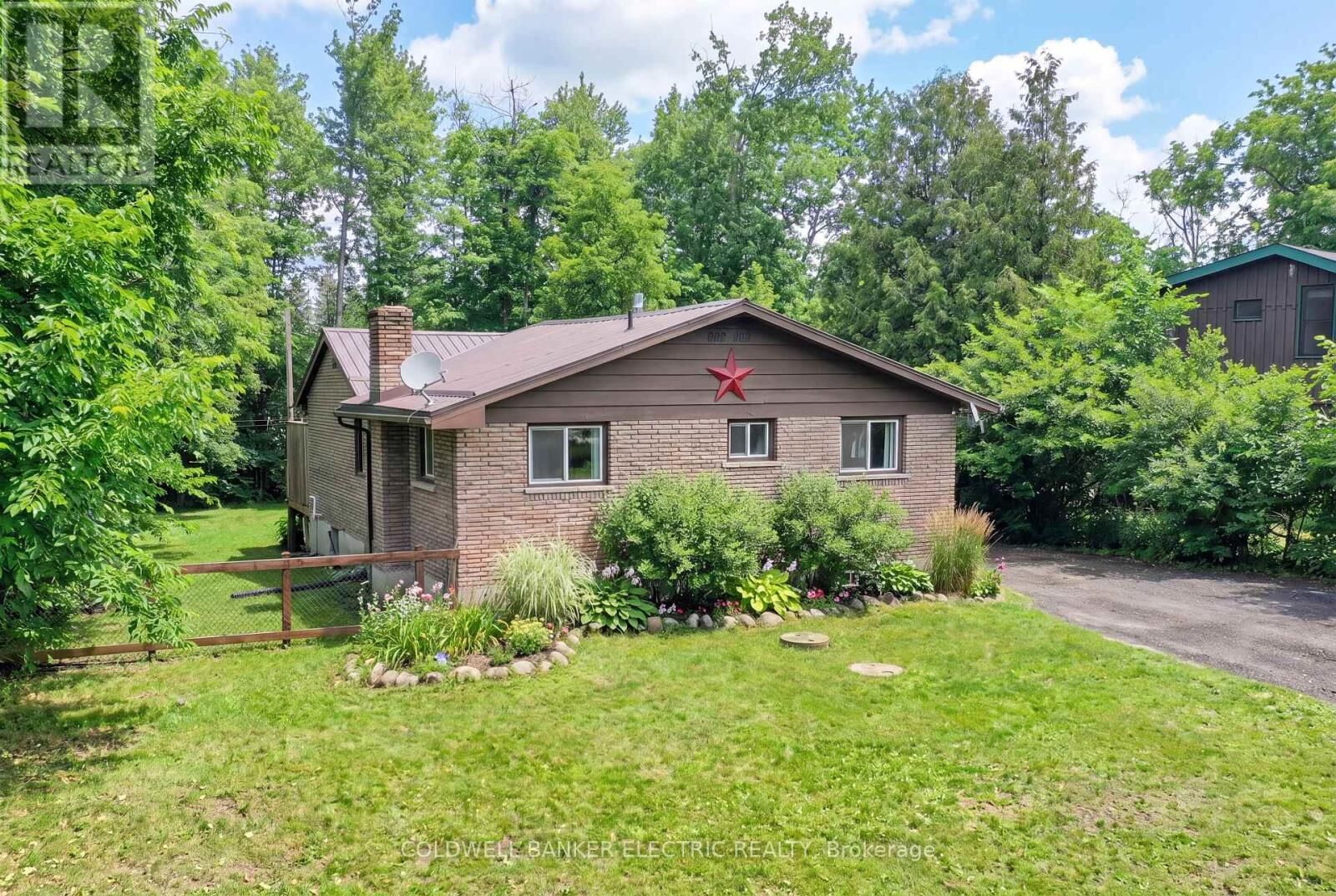 Property Photo:  30 Woods Avenue  ON K0L 2W0 
