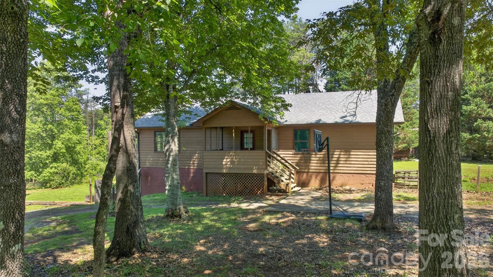 Property Photo:  66 Misery Ridge Trail  NC 28756 