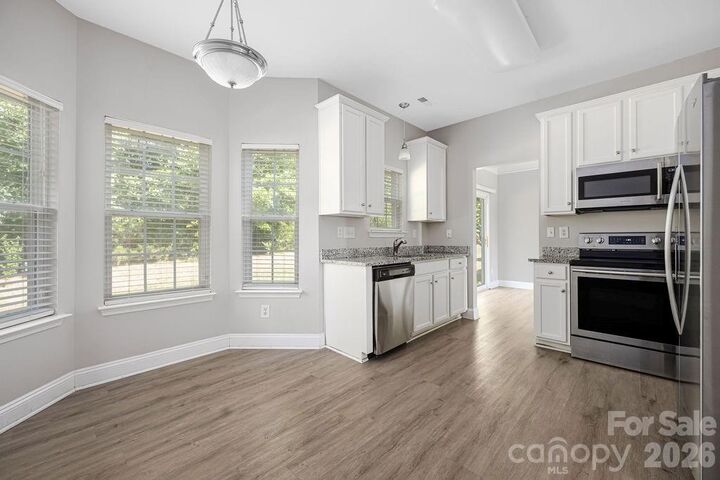Property Photo:  5834 Timbertop Lane  NC 28215 