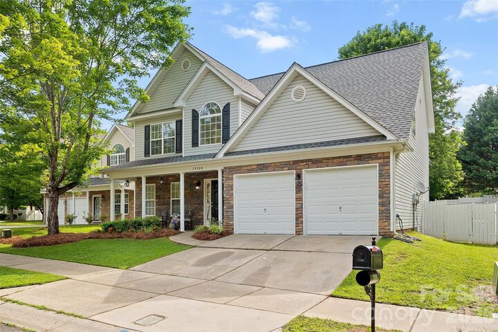 Property Photo:  19300 Kanawha Drive  NC 28031 
