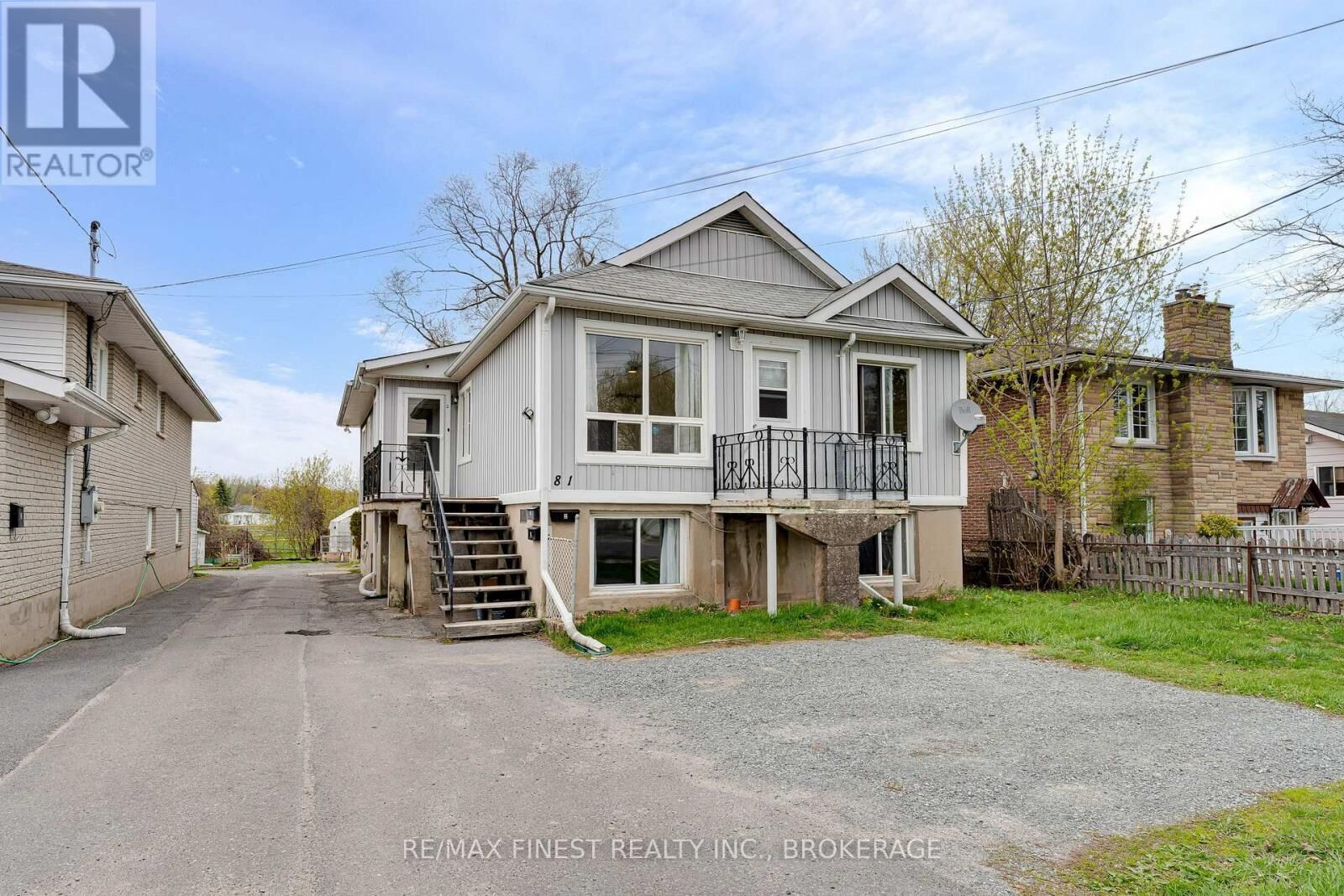 Property Photo: 81 Weller Avenue ON K7K 2T4