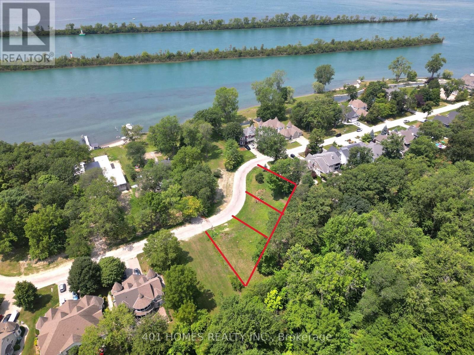 Property Photo:  257 Crystal Bay Drive East  ON N9V 4C4 