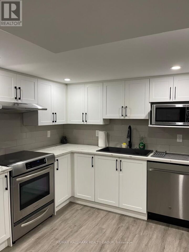 Property Photo:  1387 Sault Street B  ON K1E 1G8 