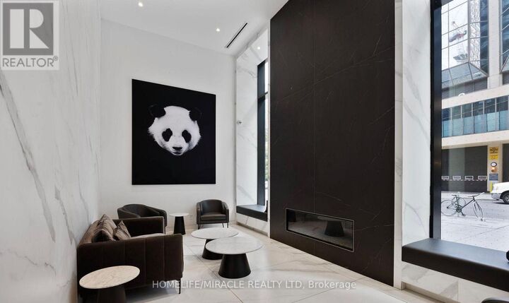 Property Photo: 20 Edward Street 922 ON M5G 1C9