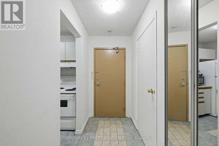 Property Photo: 2228 Trafalgar Street 201 ON N5V 4J8