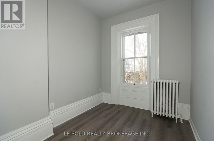 Property Photo:  53 McClary Avenue Unit 5  ON N6C 1P6 