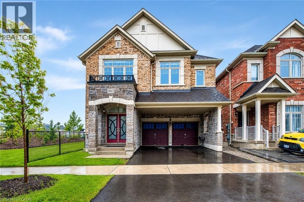 Property Photo: 3937 Leonardo Street ON L7M 0Z8