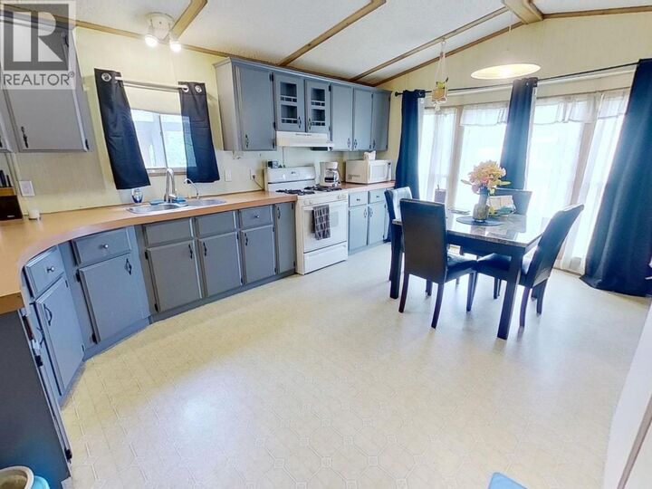 Property Photo:  950 Anderson Drive 4  BC V2J 1G5 