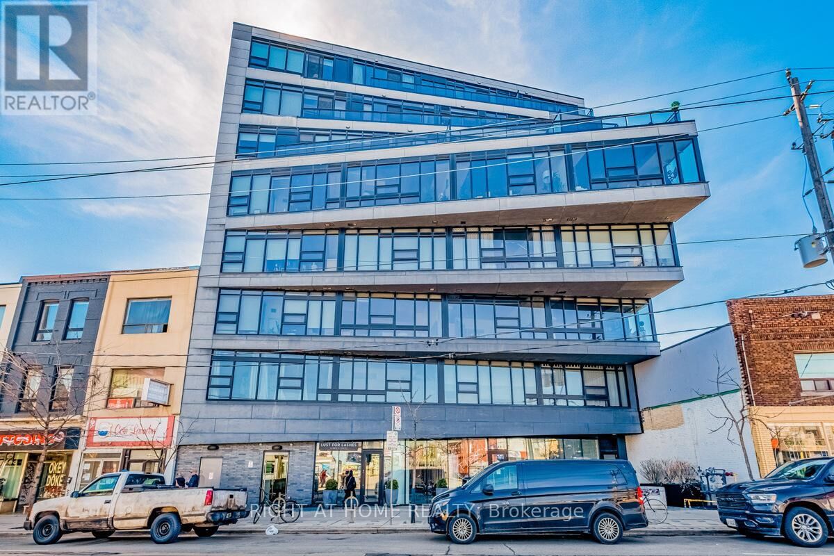 Property Photo: 1239 Dundas Street West 202 ON M6J 1X6