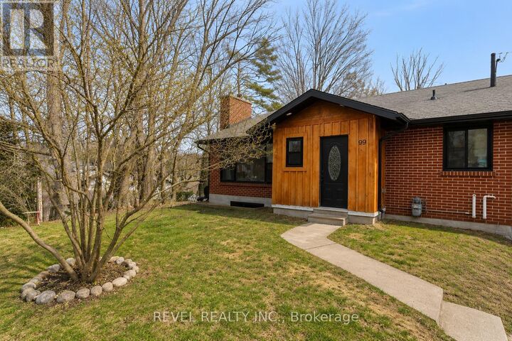 Property Photo: 99 Wellington Street East ON L4M 2C6