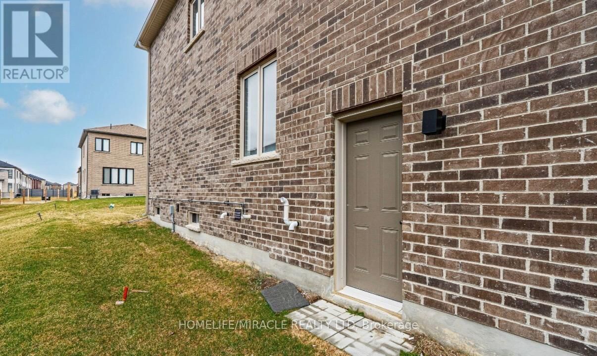 Property Photo:  1284 Klondike Drive Basement  ON L1H 8L7 