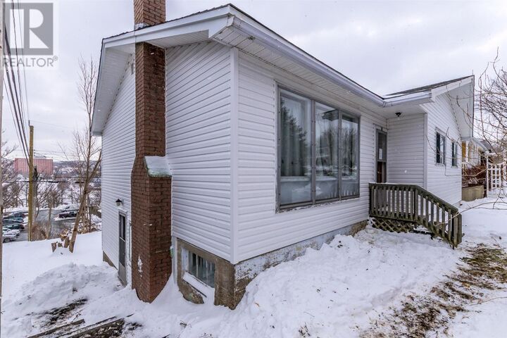 Property Photo:  11 Taylor Place  NL A1A 1L4 