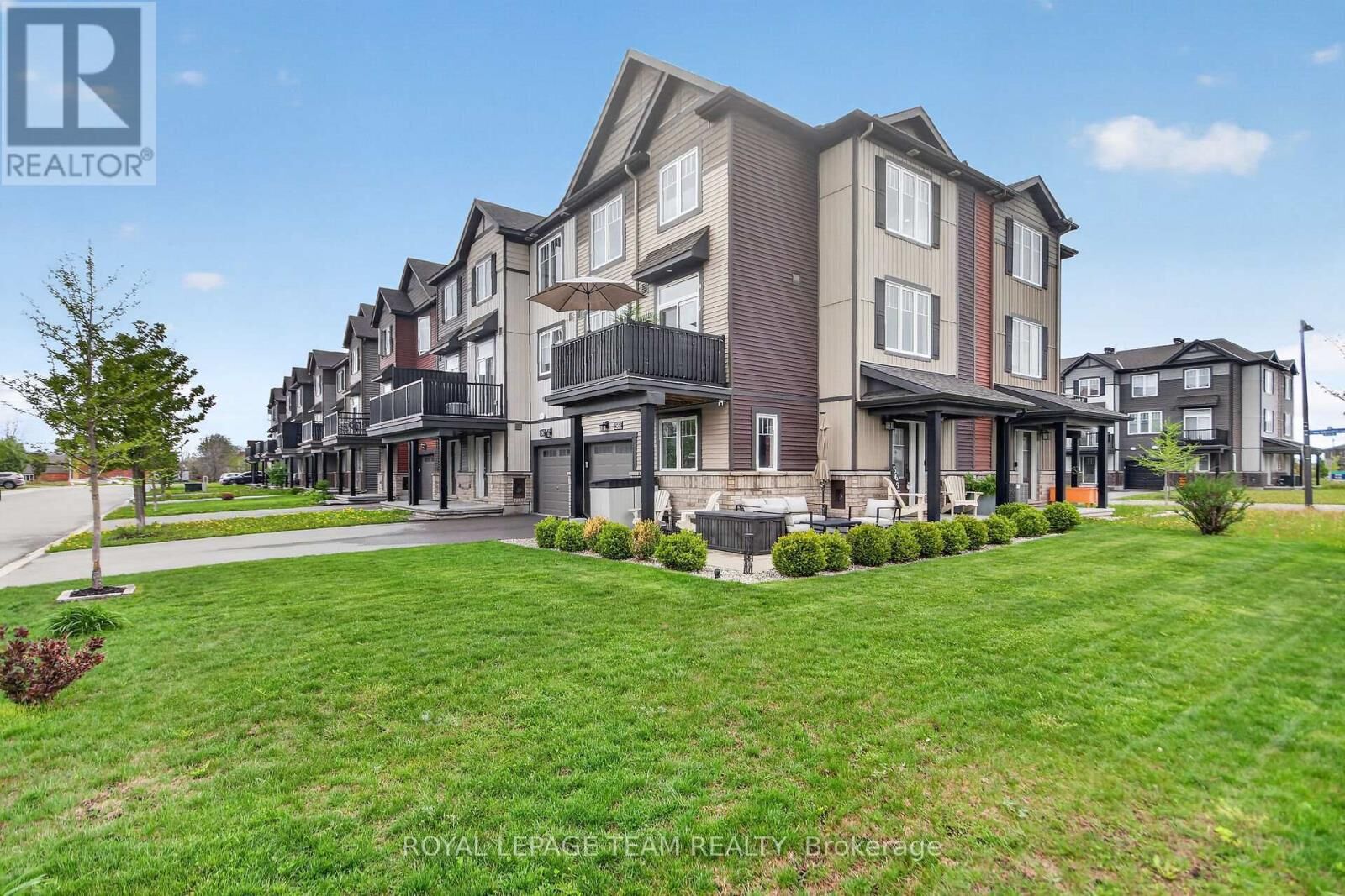 Property Photo: 569 Clemency Crescent ON K2J 6R8