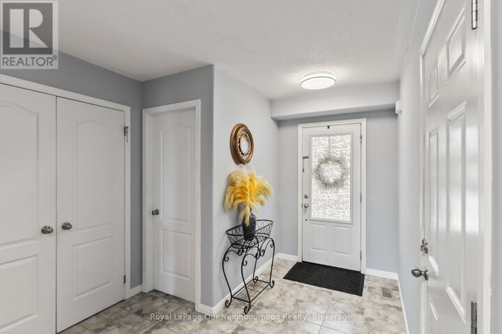 Property Photo: 270 Louden Terrace ON K9J 0C3
