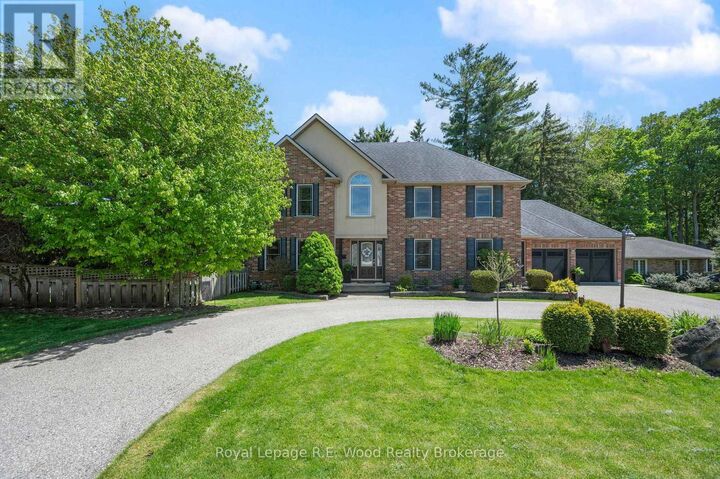 Property Photo: 29 Woodside Drive ON N4G 5P9