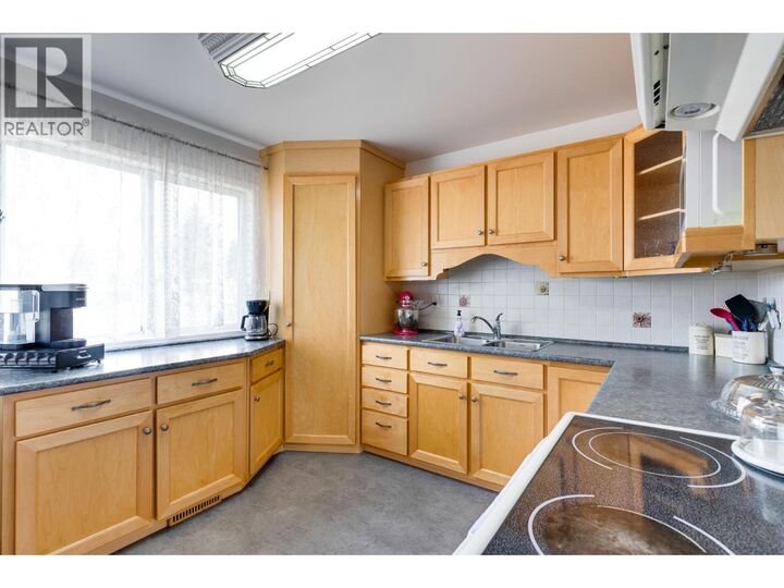 Property Photo: 6177 Caledonia Crescent BC V2N 2H5