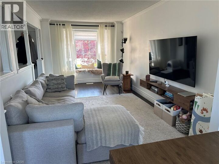 Property Photo:  33 Vineberg Drive  ON L9B 2P6 