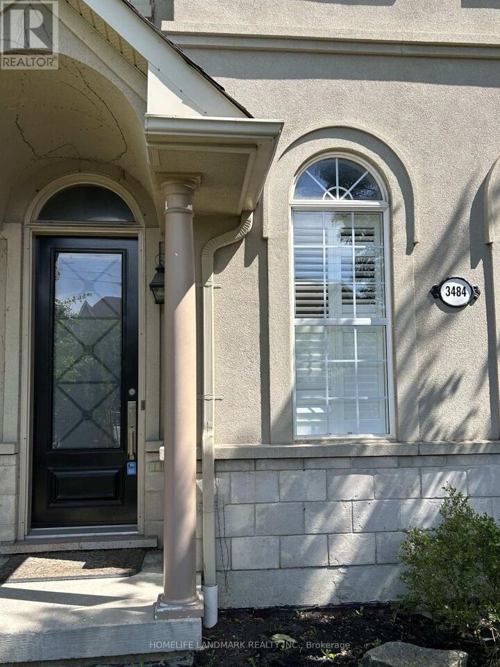 Property Photo: 3484 Eglinton Avenue West ON L5M 7P4